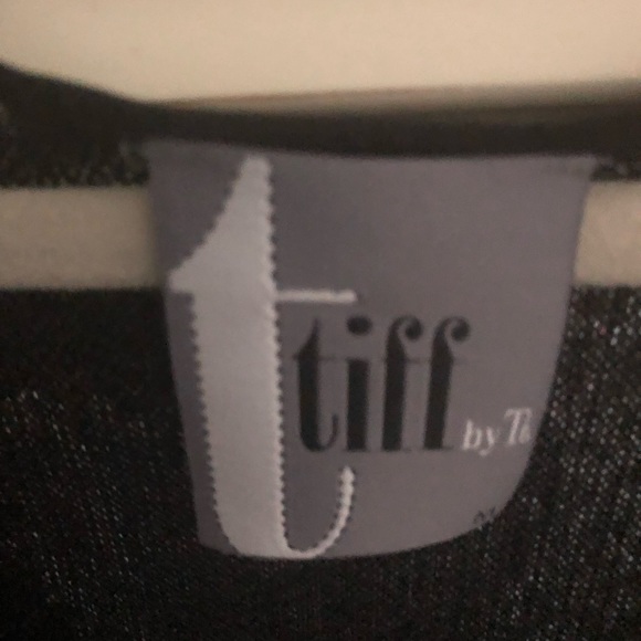 Black  silk tunic top brand new never worn sz med - Picture 6 of 8